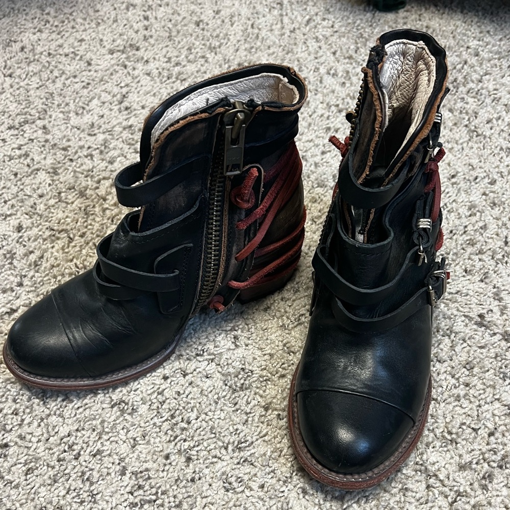 Freebird Crue, Size 7 boots 🔥
